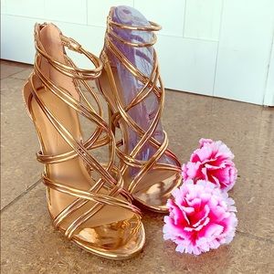 New Anne Michelle Rose Gold Heels